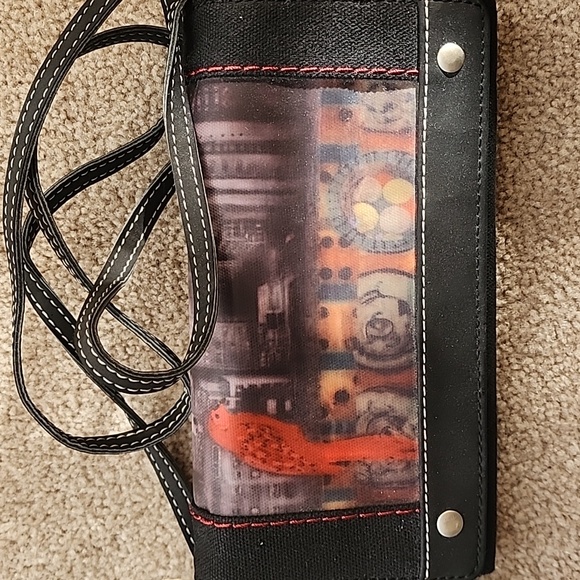 Sherpani Elements Collection Wristlet - Picture 2 of 16
